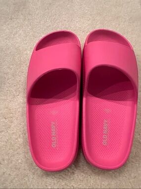 Old Navy Hot Pink Slide Sandals for Kids